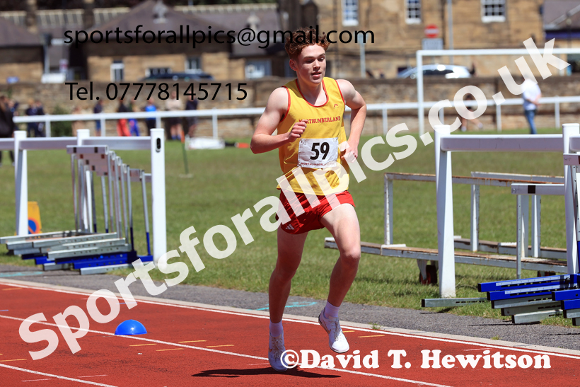 Middle Distance, 2026 Northern Schools Inter Counties, Wentworth, Hexham. Photo: David T. Hewitson/Sports for All Pics